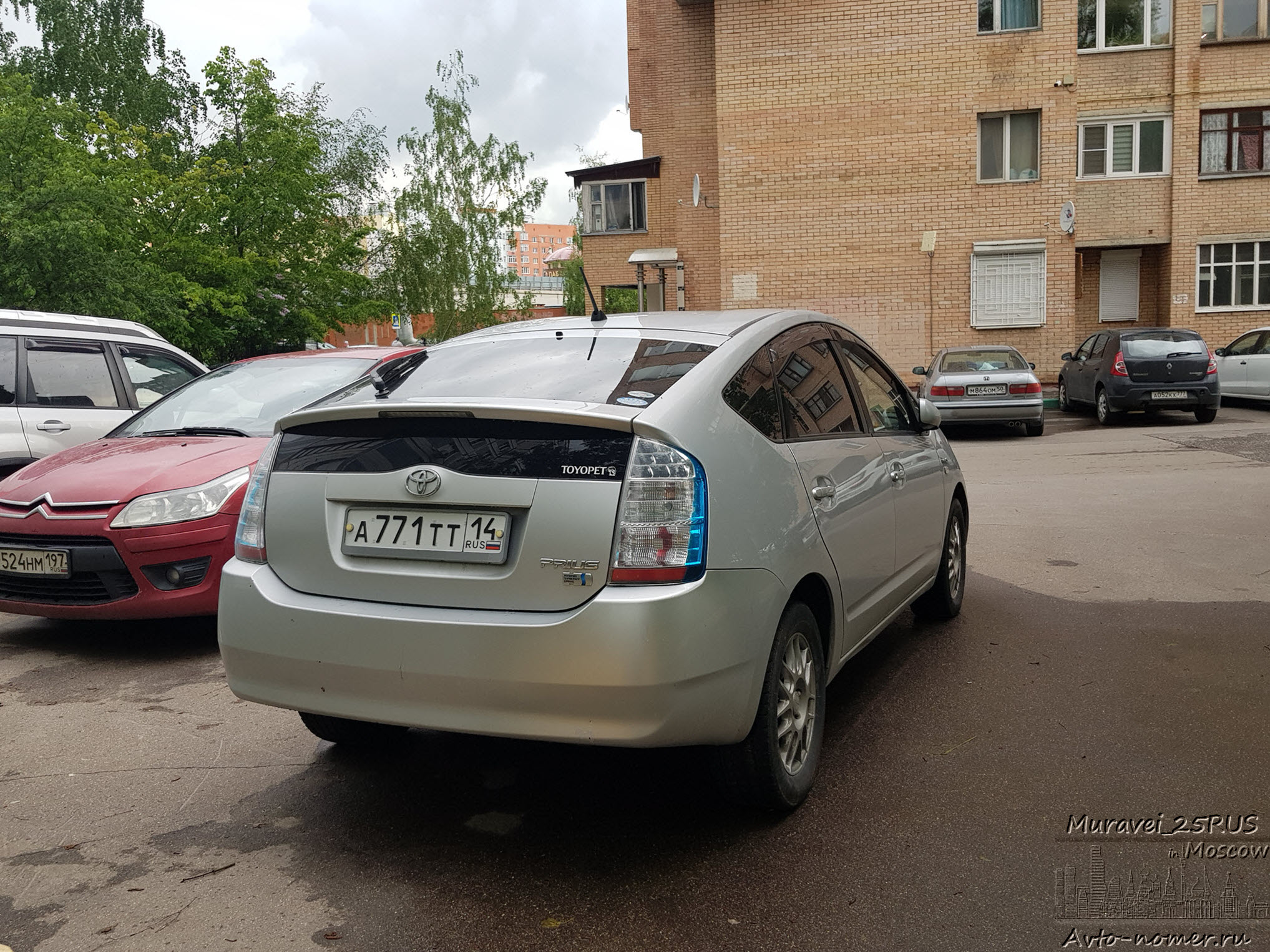 а 771 тт 14, Toyota Prius 2nd gen (NHW20), 2003–2011