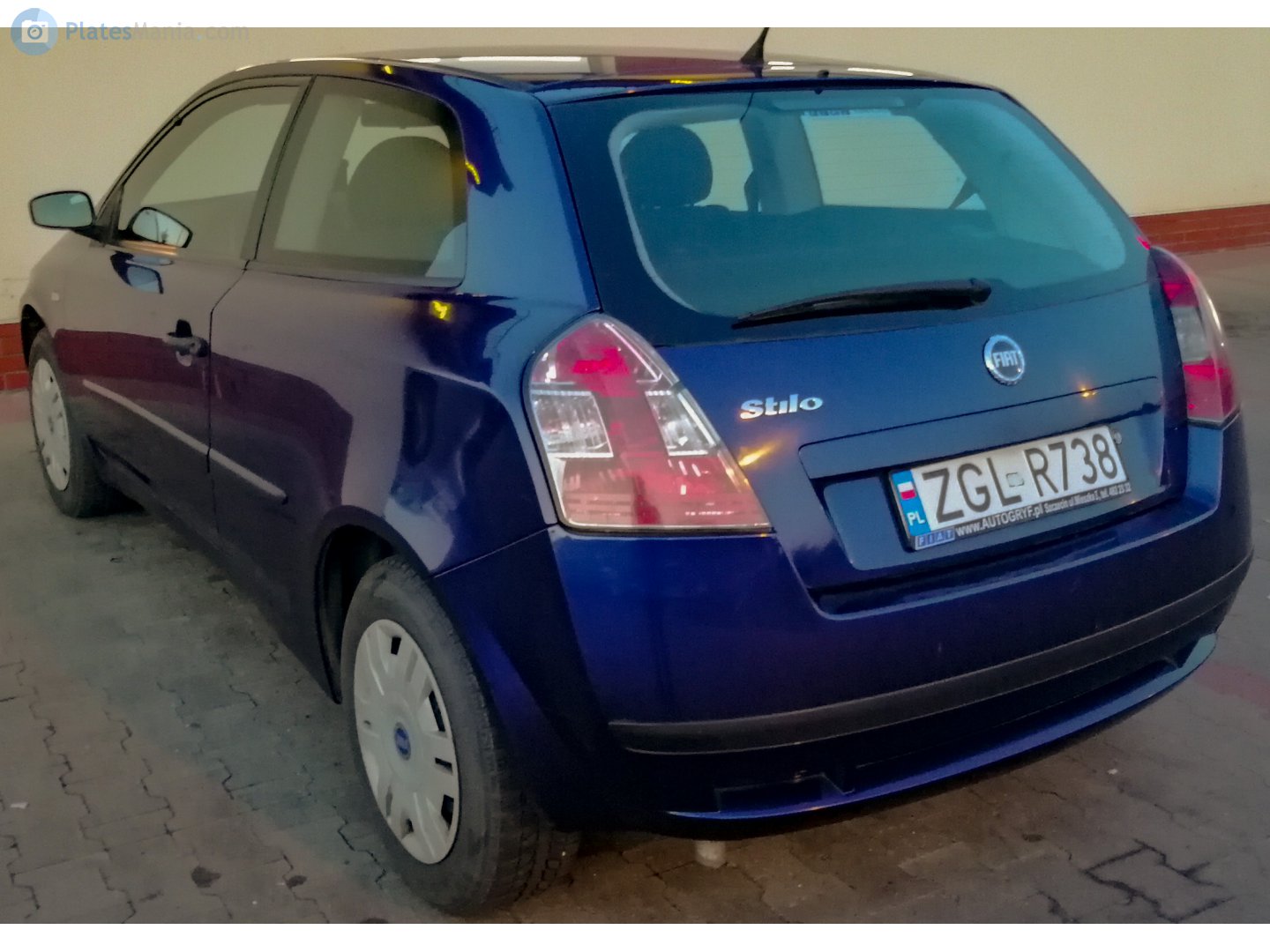 ZGL R738, FIAT Stilo 1st gen 3-door Hatch (192), 2001–2007