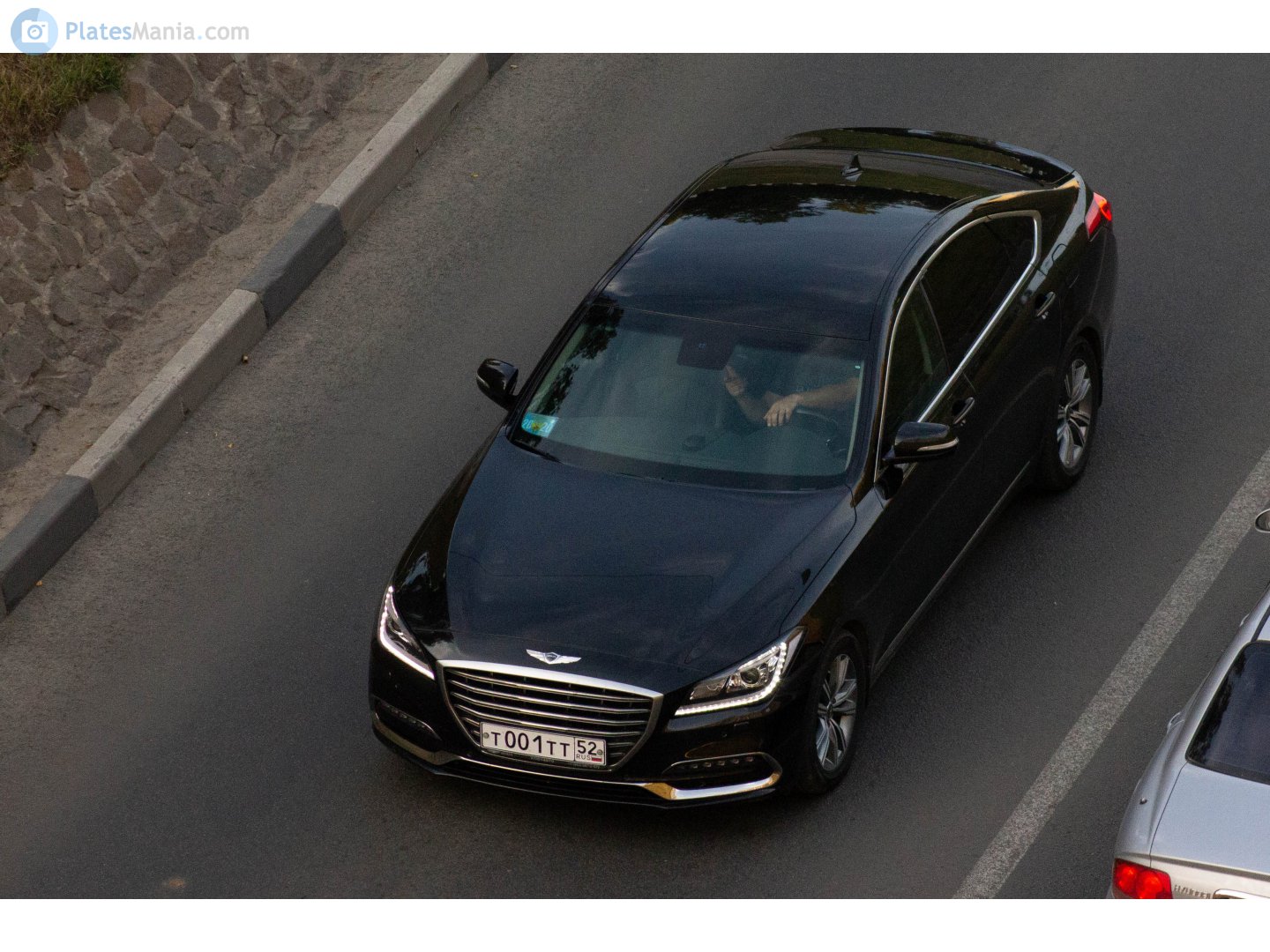 т 001 тт 52, Genesis G80 1st gen (DH), 2016–2020