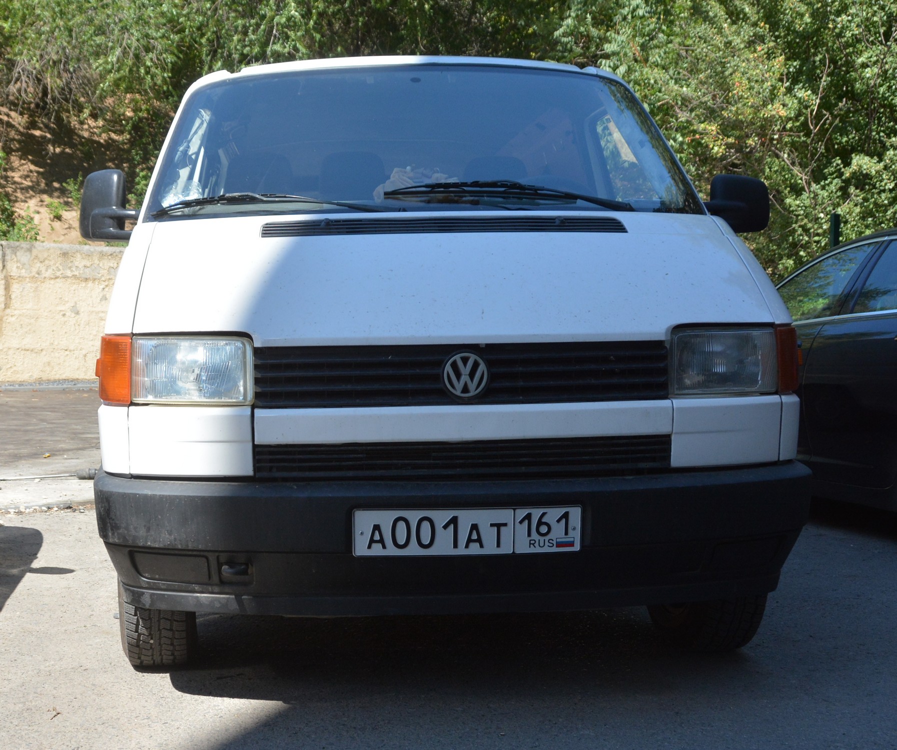 а 001 ат 161, Volkswagen Transporter 