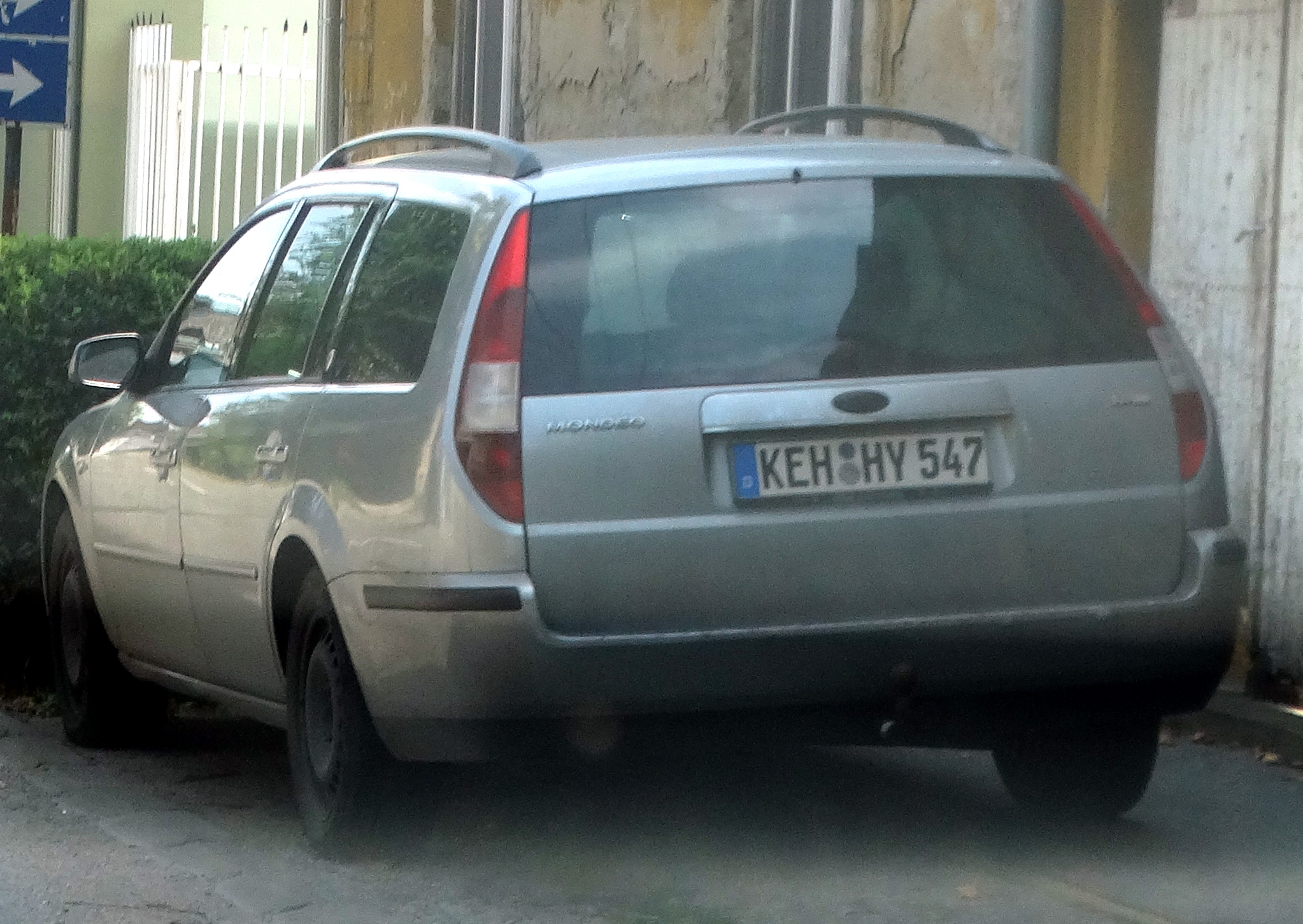 KEH HY 547, Ford Mondeo 2nd gen Turnier Wagon (Mk3; CD132), 2000–2007