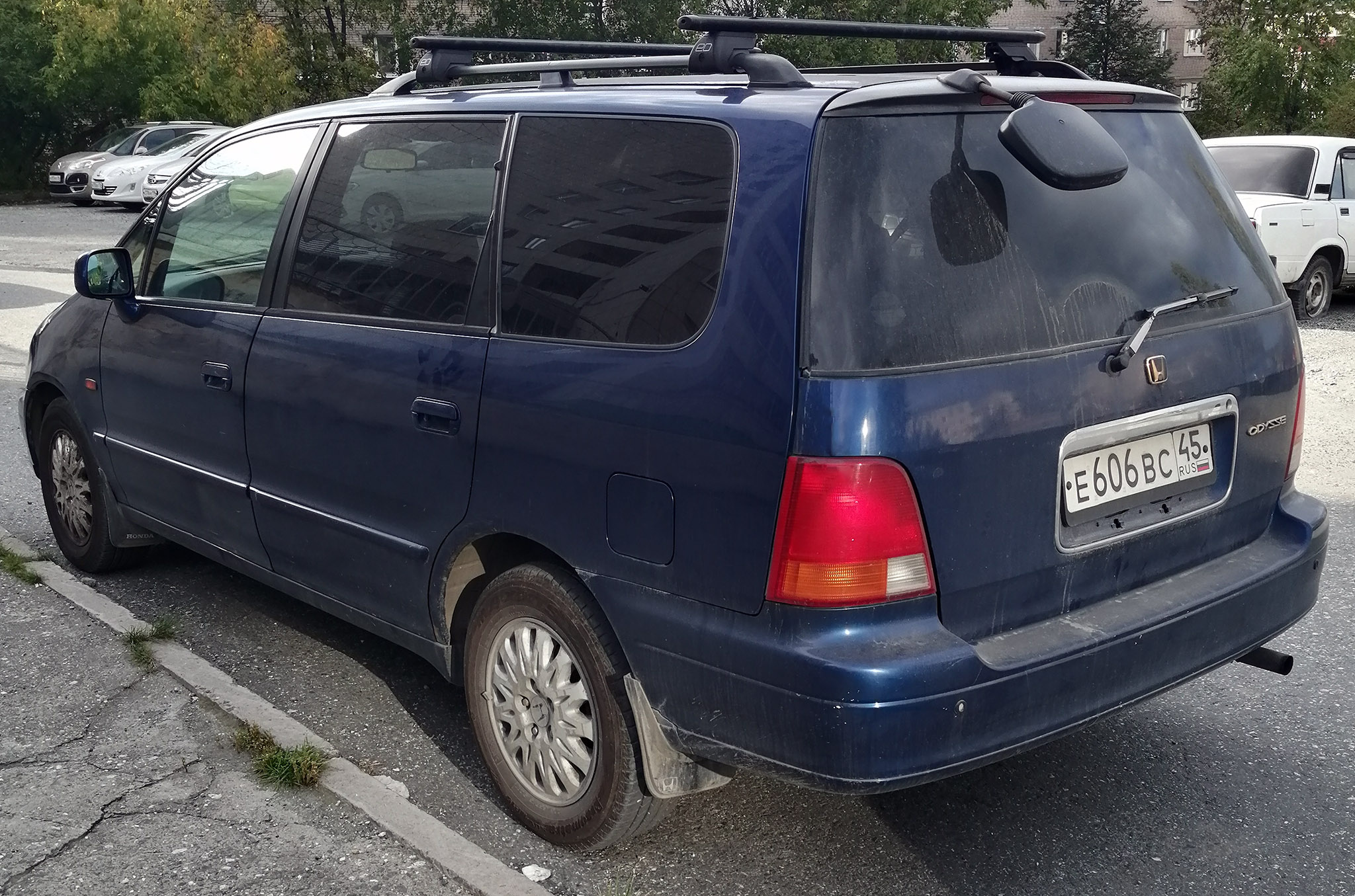 е 606 вс 45, Honda Odyssey 1st gen (RA1­–RA5), 1994–1999 (­–1998 for NA-market)