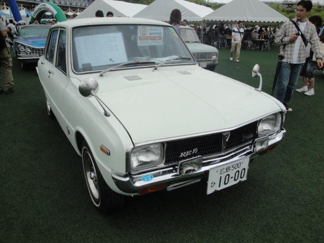 広島 500 ひ 1000, Mazda Familia 2nd gen (Presto) 4-door Sedan (FA), 1967–1973