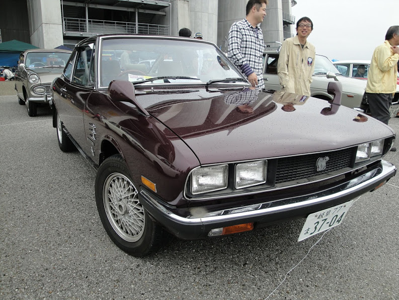 岐阜 77 ま 3704, Isuzu 117 