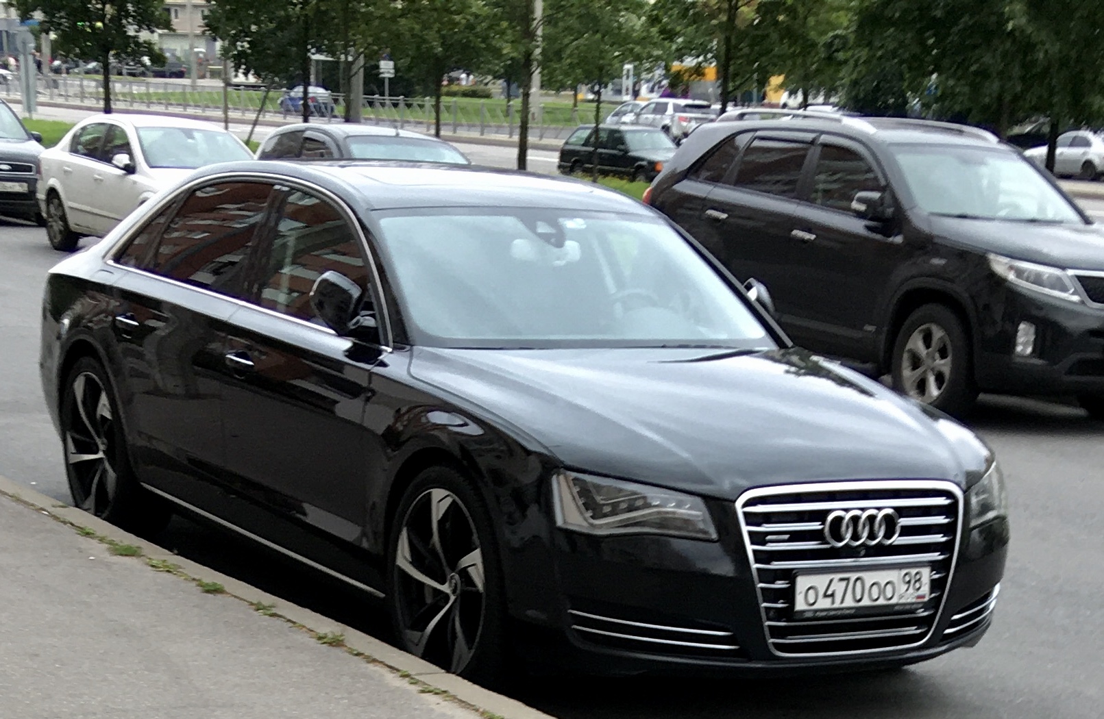 о 470 оо 98, Audi A8 3rd gen (D4/4H), 2009–2013