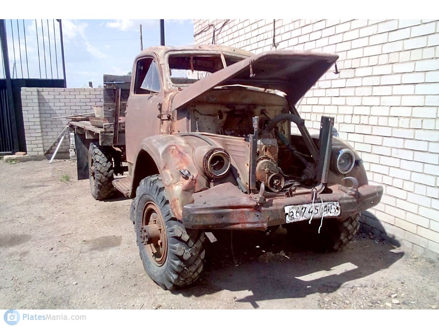 э 6745 АБ, GAZ 63 