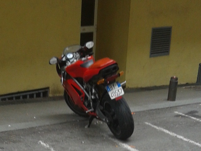 BY 40537, Ducati 749 