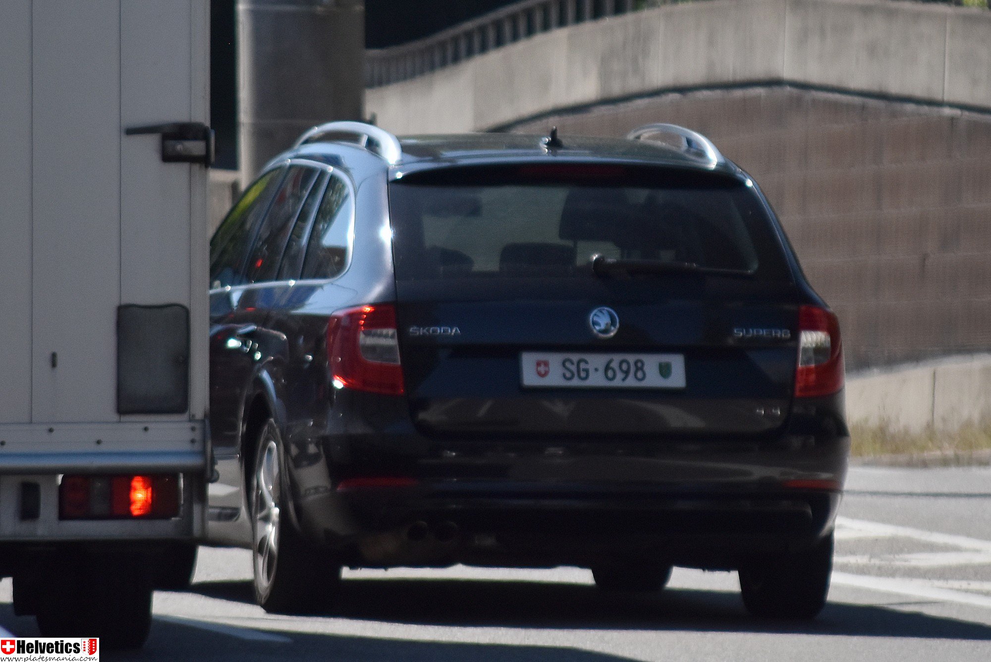 SG 698, Skoda Superb 2nd gen Combi (B6/3T5), facelift, 2013–2015
