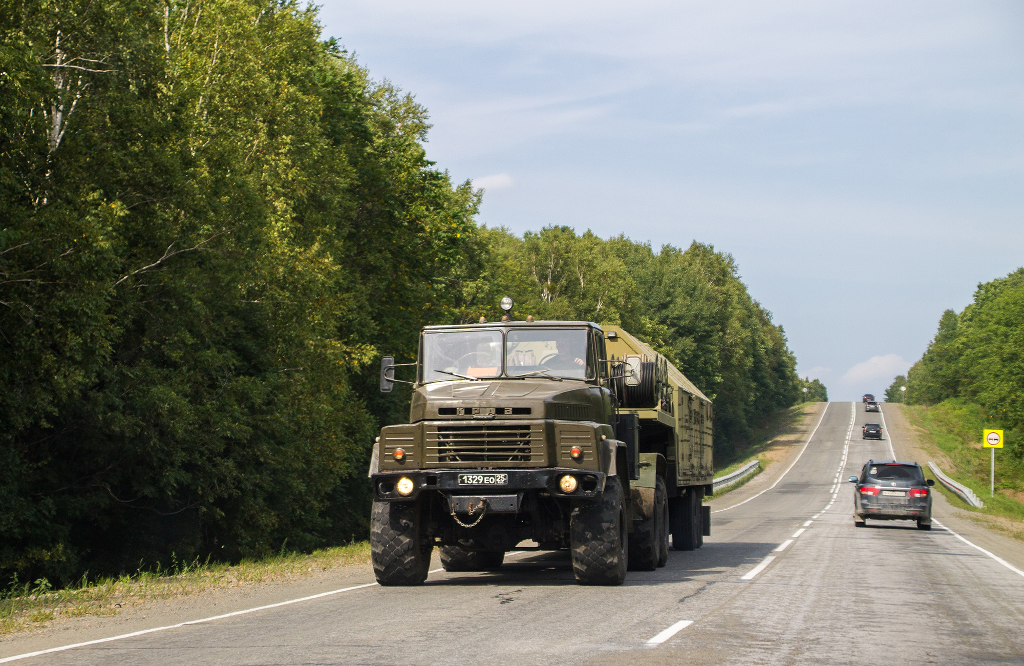 1329 ео 25, KrAZ 260 