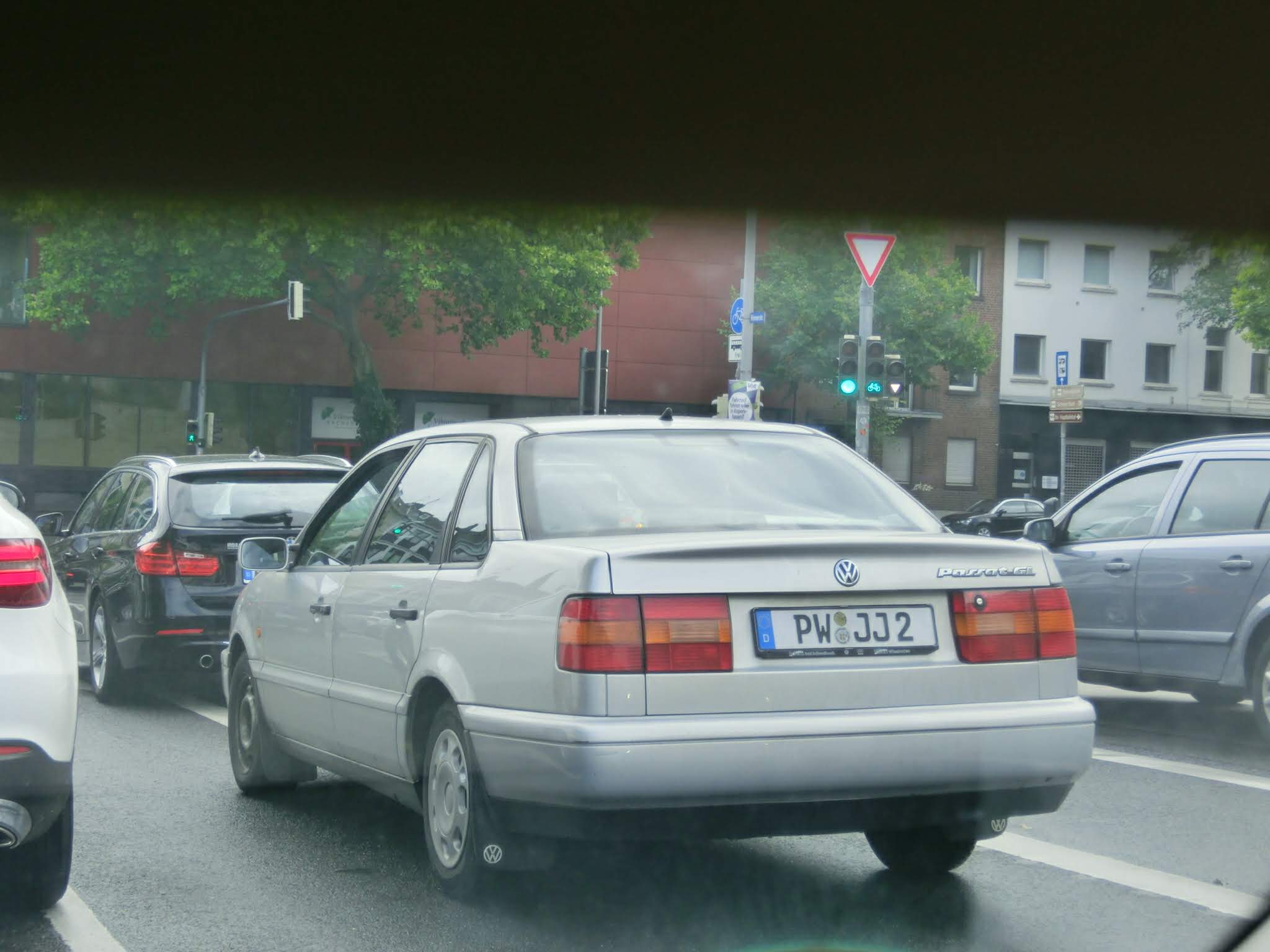 PW JJ 2, Volkswagen Passat 4th gen Sedan (B4; 35i), 1993–1997