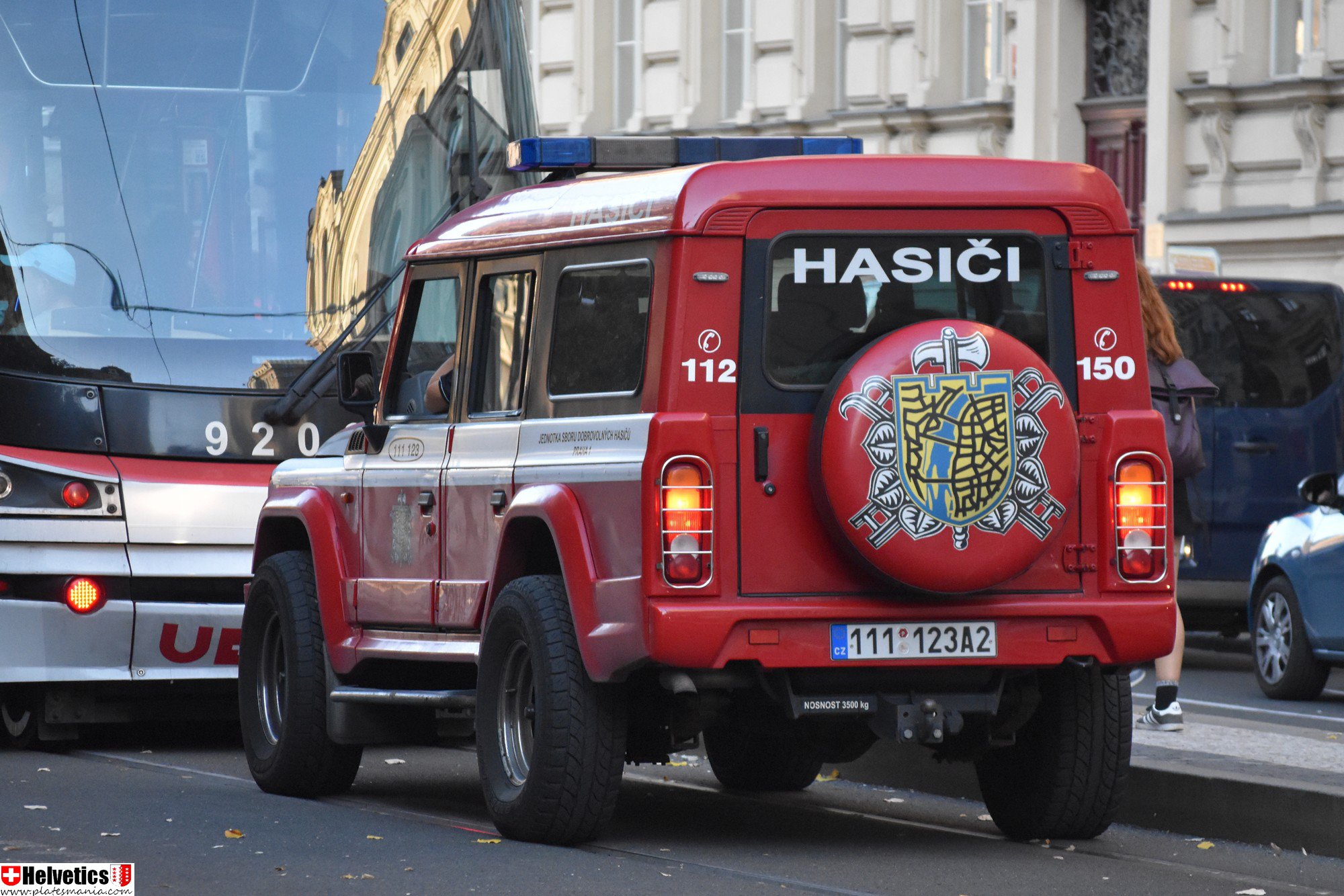 111 123A2, Iveco Massif 1st gen 5-door SUV, 2007–2011