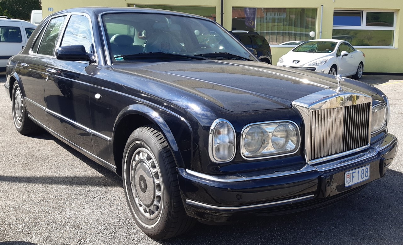 F188, Rolls-Royce Silver Seraph 
