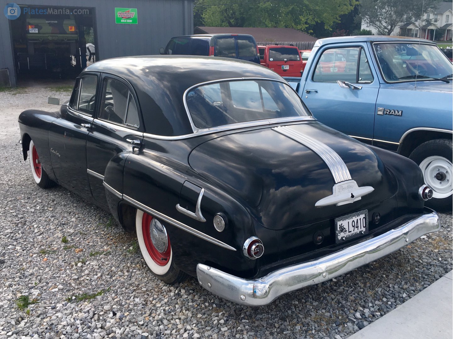 L9410, Pontiac Eight 