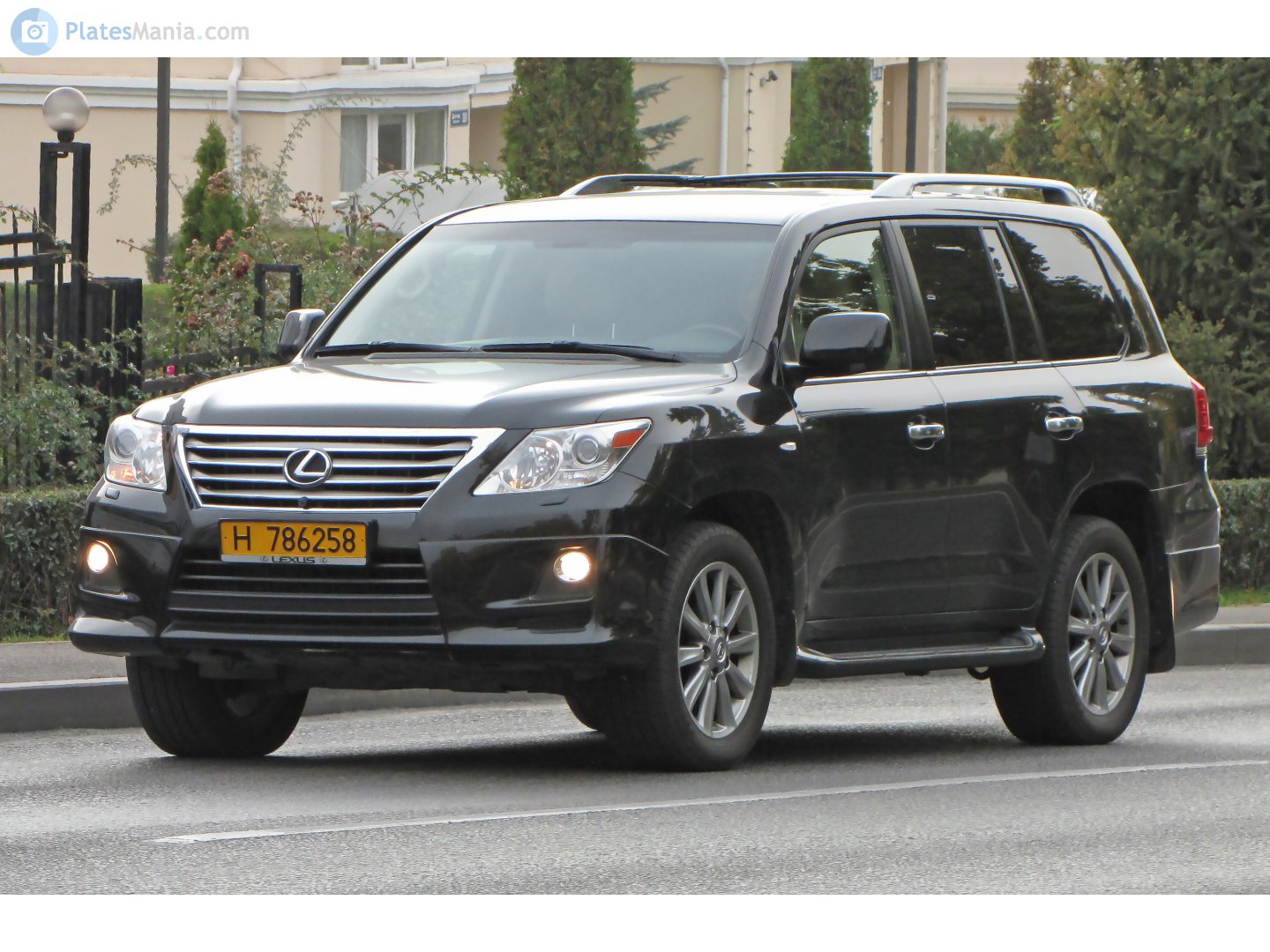 H 786258, Lexus LX 
