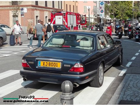 XJ 8001, Daimler Super V8