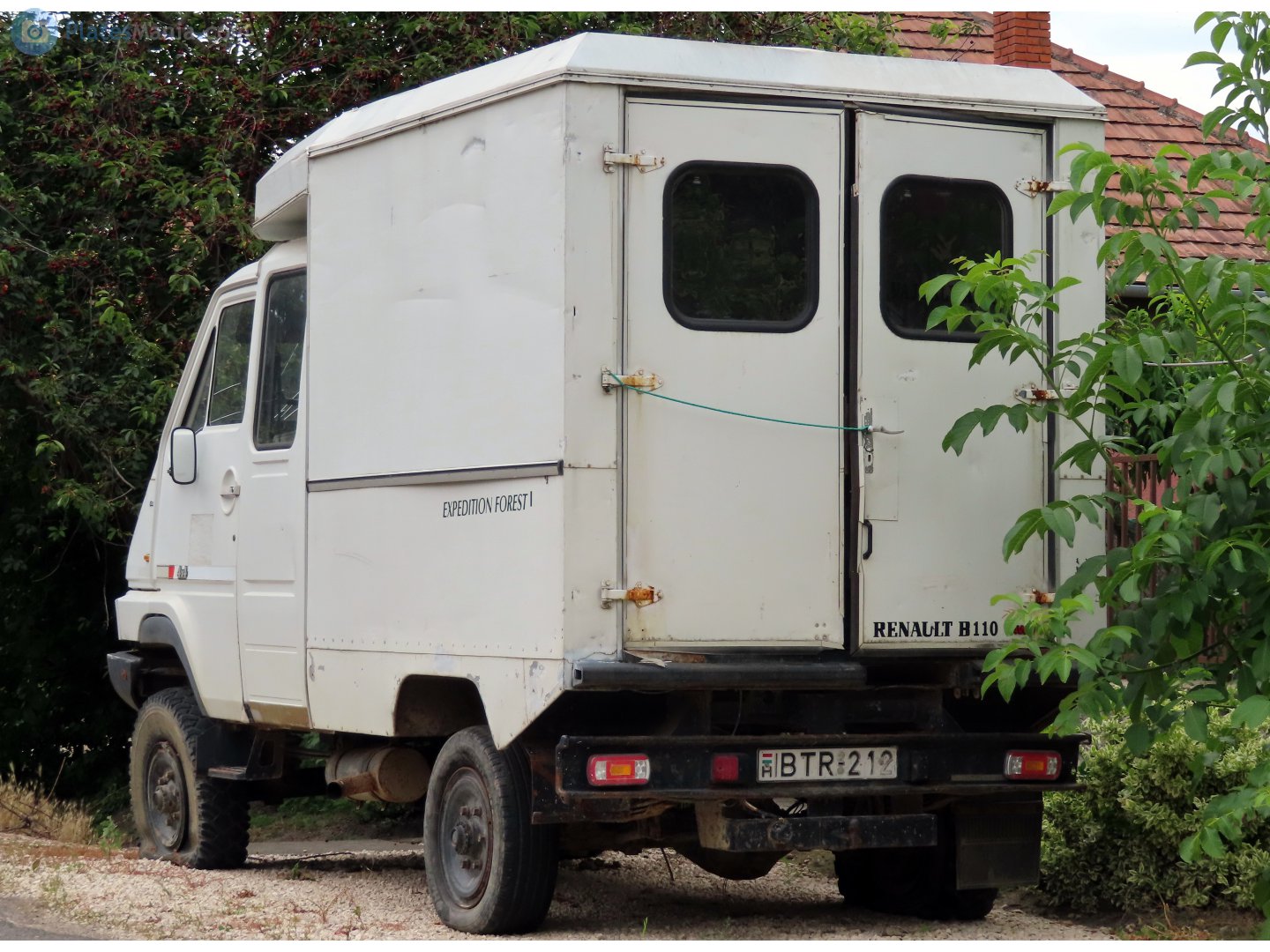 BTR-212, Renault B-Gamme (Messenger) 