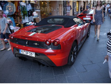 MI SF 16 (03/10), Ferrari Scuderia Spider 16M