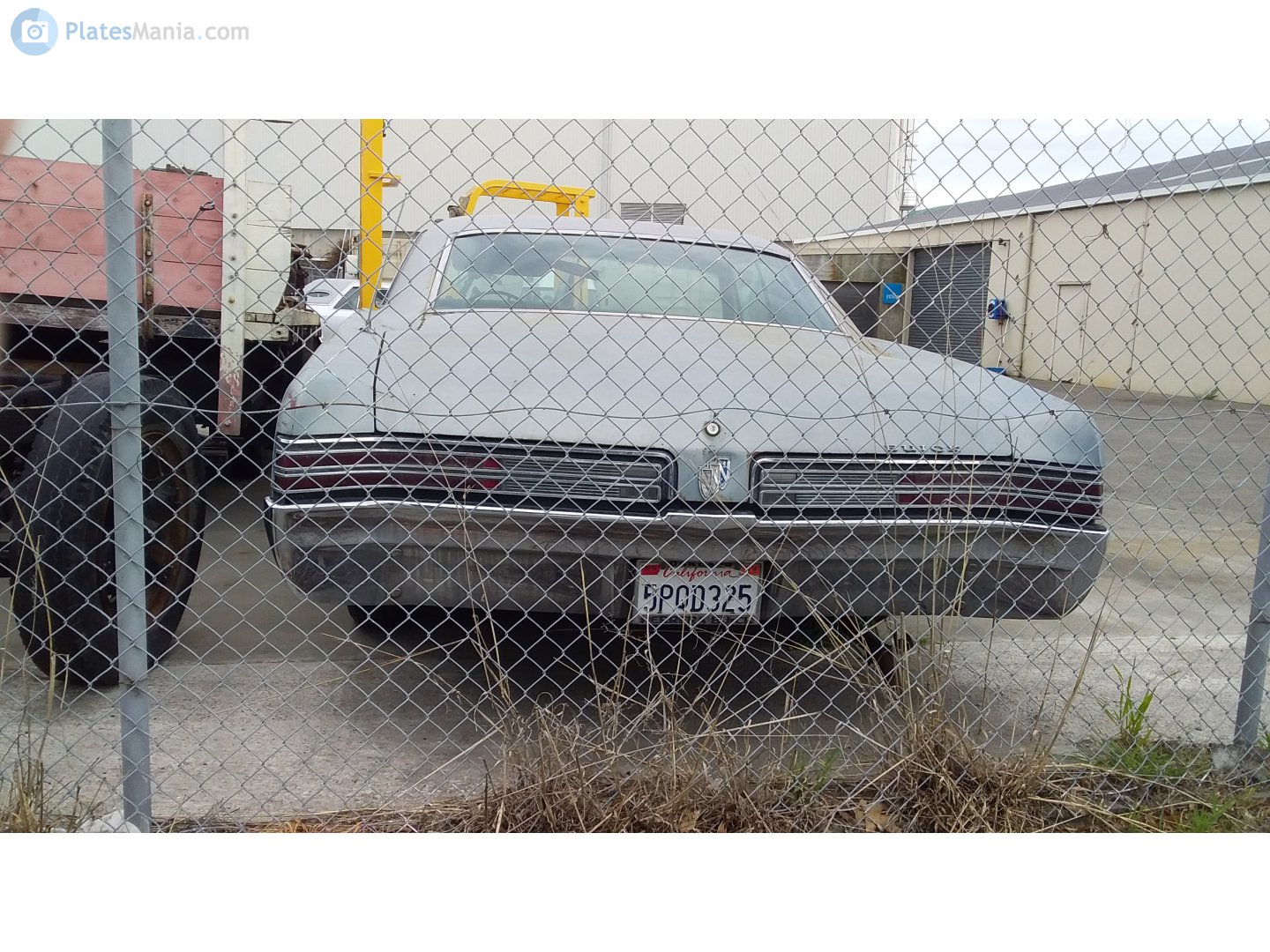 5PQD325, Buick LeSabre 3rd gen 1968 4-door Hardtop (45239/45439; B-body), 3rd facelift, 1967–1968