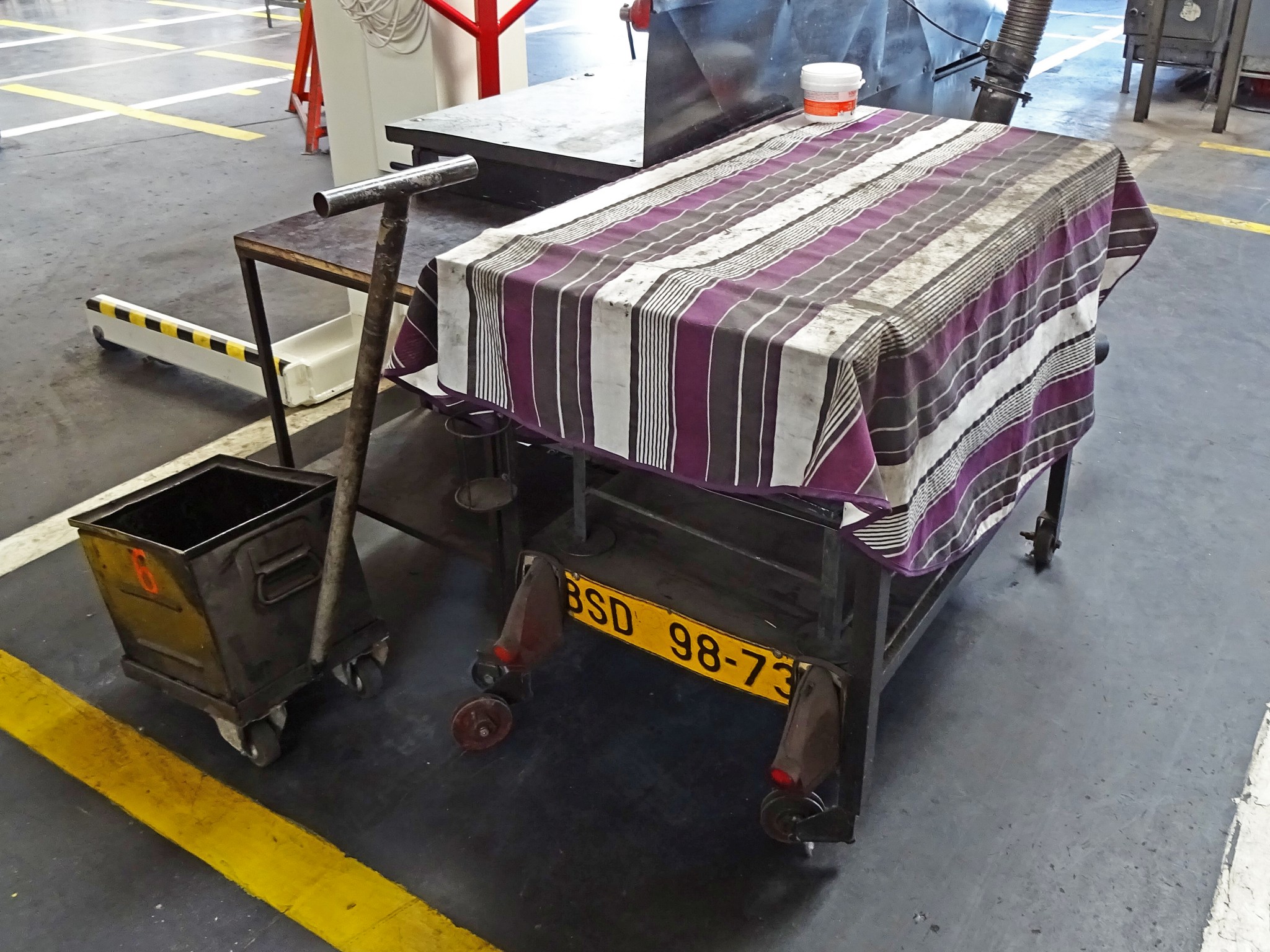 BSD 98-73, License plate without vehicle 