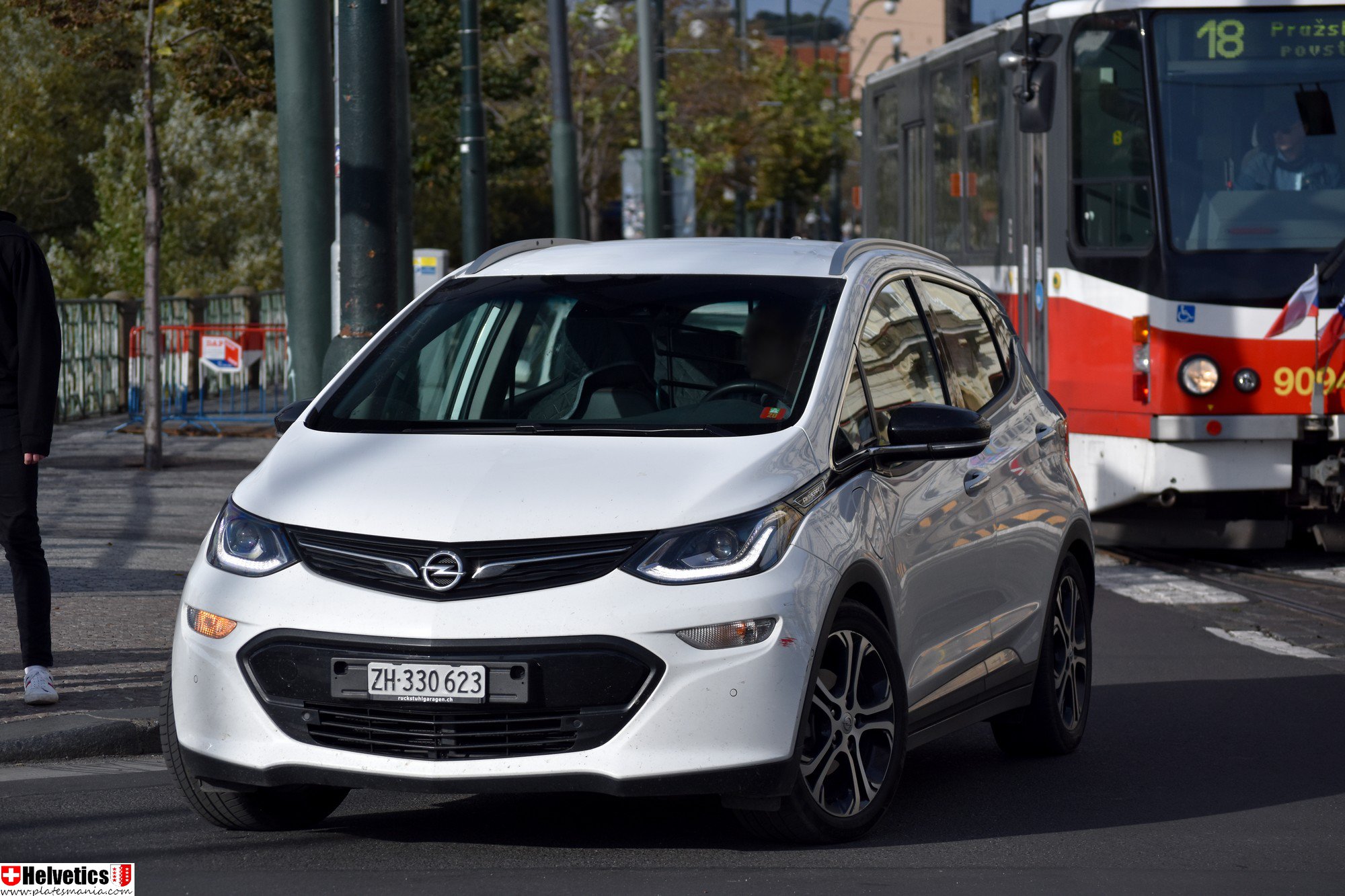 ZH 330623, Opel Ampera-e 1st gen (F17), 2017–2020