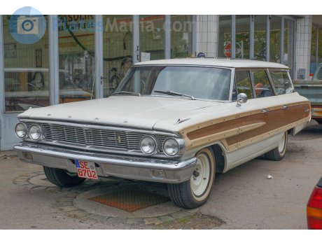 SE 0702, Ford Country Squire