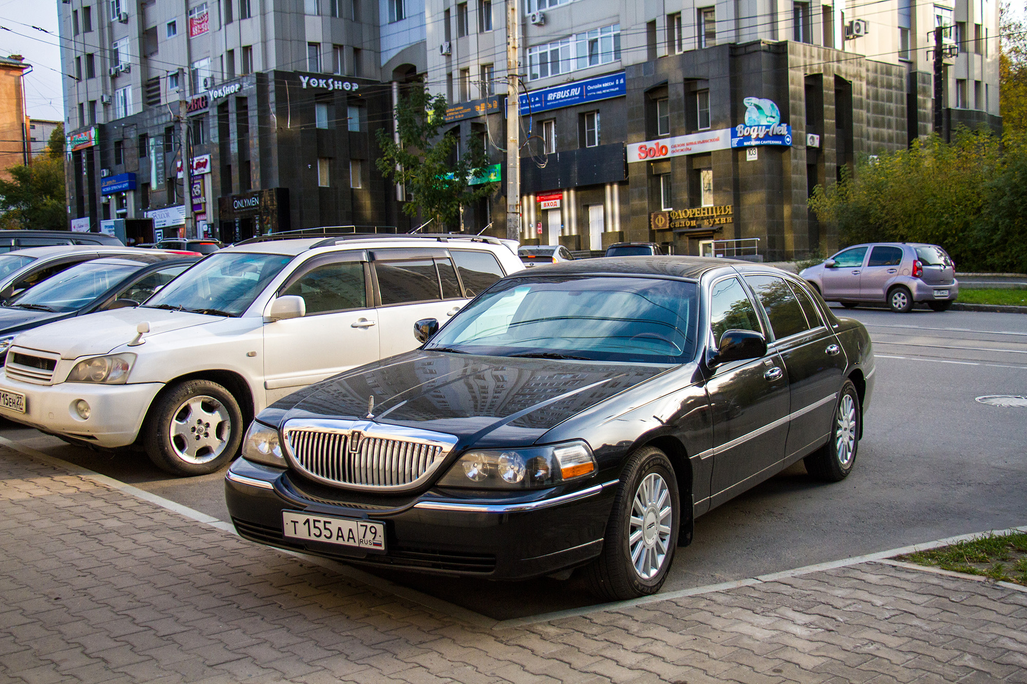 т 155 аа 79, Lincoln Town Car 3rd gen (FN145), facelift, 2003–2011
