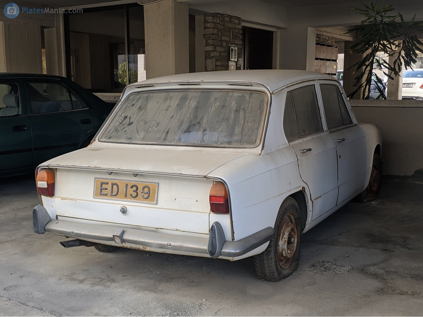 ED 139, Triumph 1300 