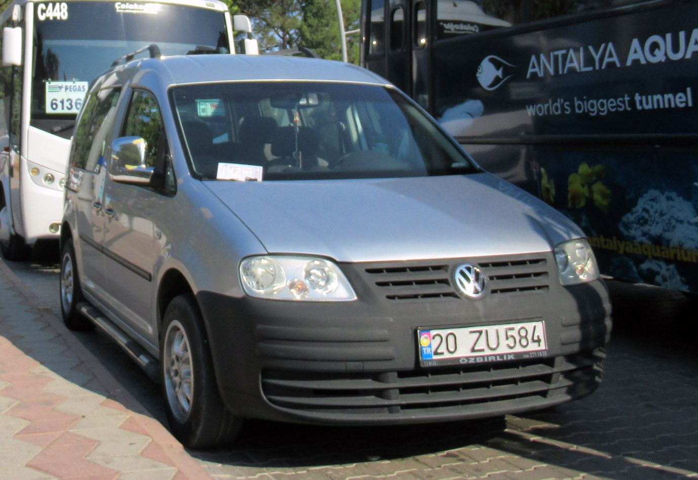 20 ZU 584, Volkswagen Caddy 