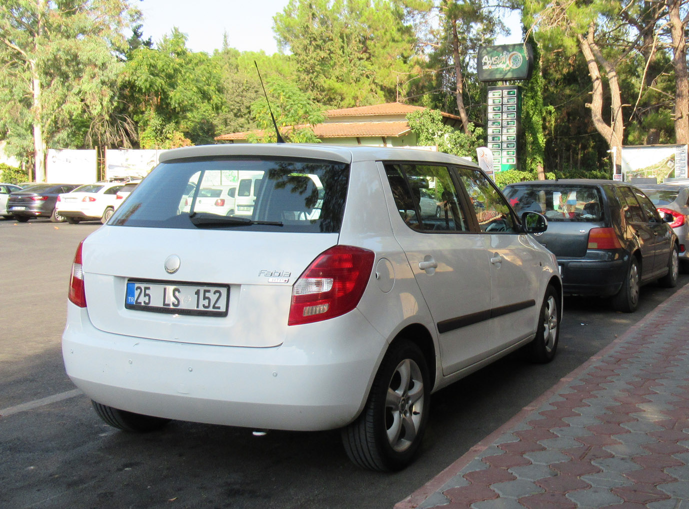 25 LS 152, Skoda Fabia 