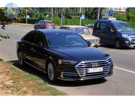 KI 0777 AB, Audi A8