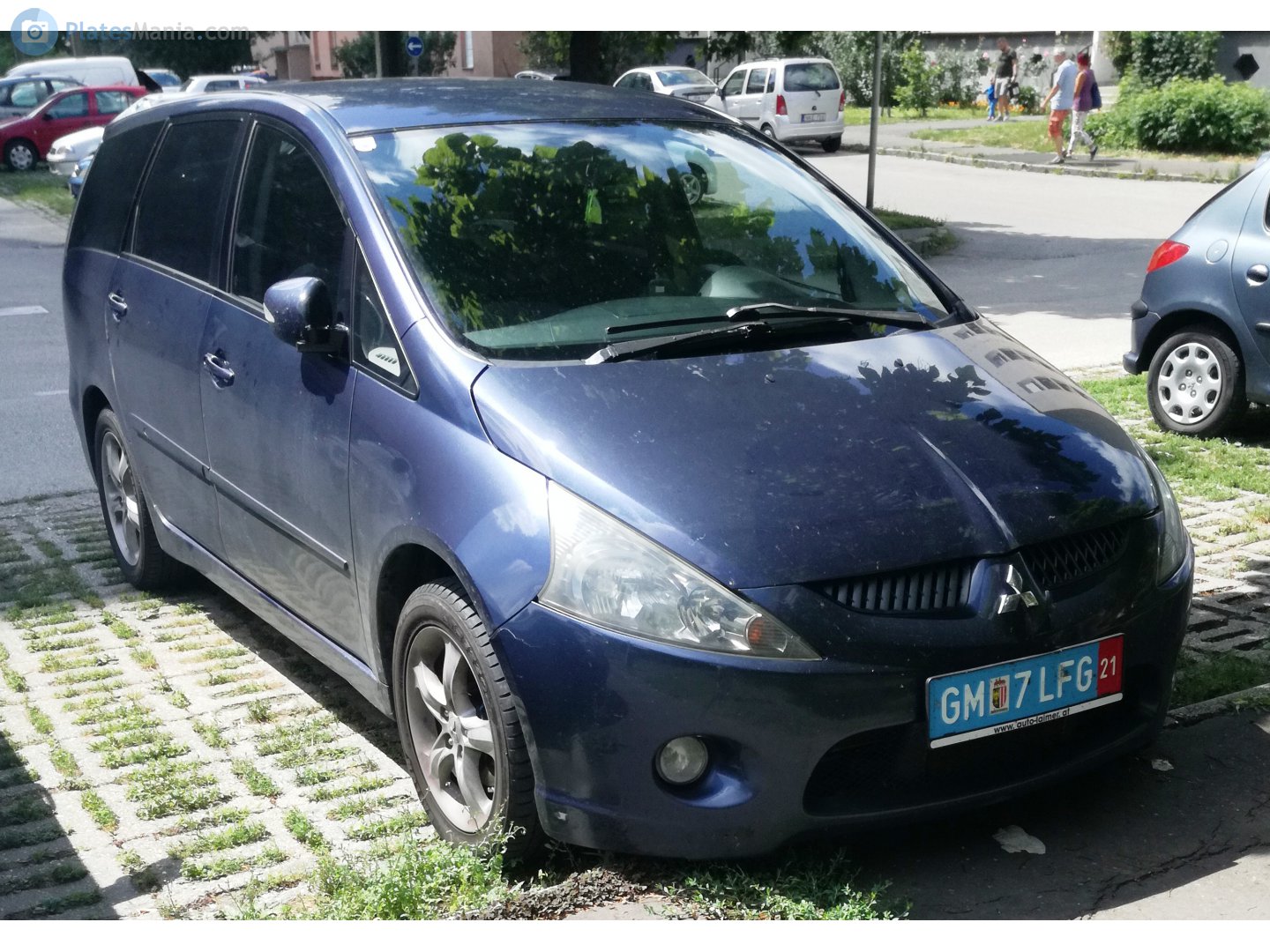 GM 7 LFG, Mitsubishi Grandis 1st gen (NA/BA), 2003–2011