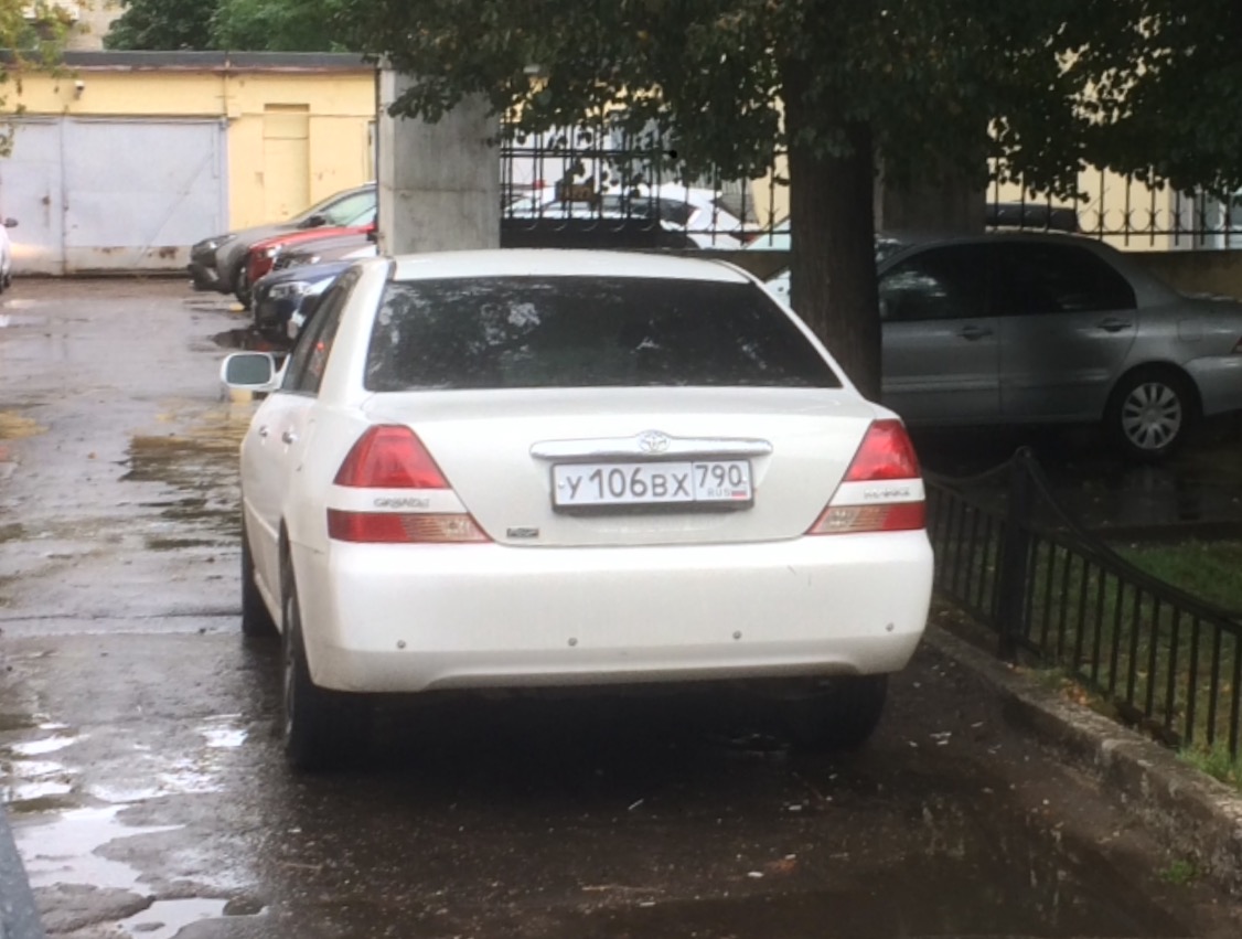 у 106 вх 790, Toyota Mark II 9th gen Sedan (X110), 2000–2004