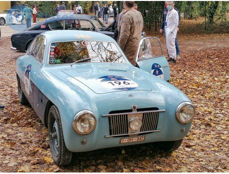 1-OYI-647, FIAT 1100