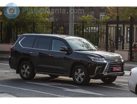 121D 066 77, Lexus LX