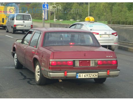 AI 6932 KH, Buick LeSabre