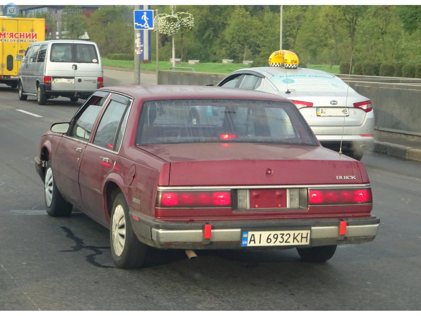 AI 6932 KH, Buick LeSabre 6th gen Sedan (H-body), 1985–1989
