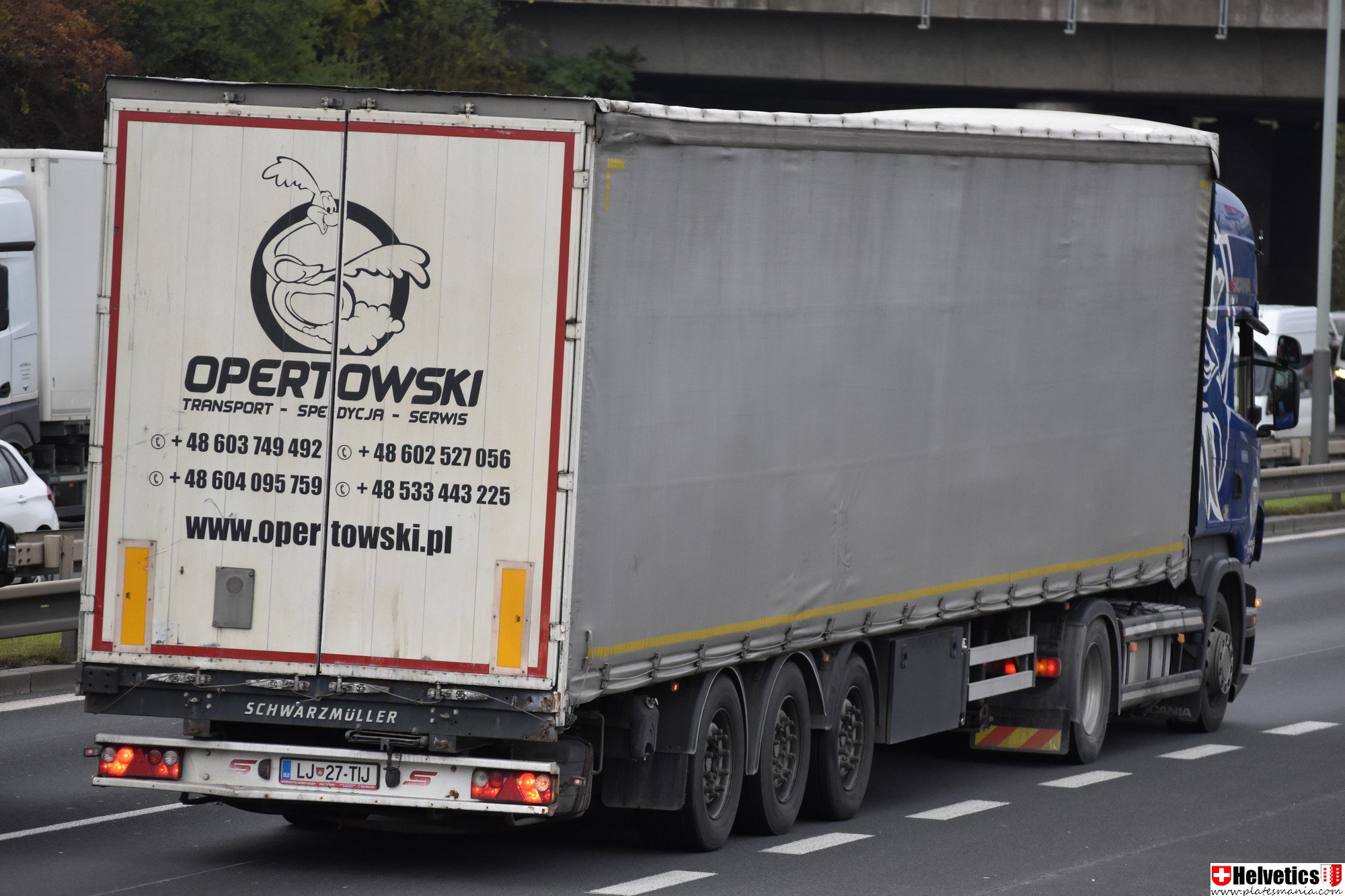 LJ 27-TIJ, Schwarzmüller 