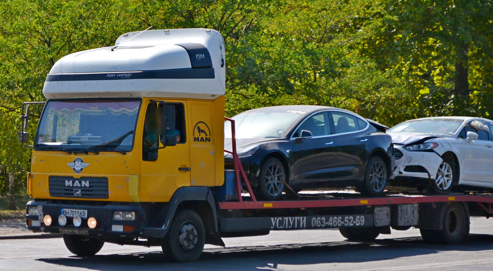 BH 7011 KB, MAN LE2000 