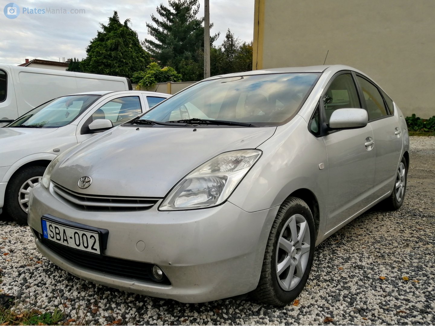 SBA-002, Toyota Prius 2nd gen (NHW20), 2004–2011