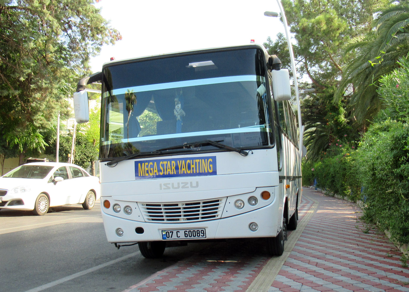 07 C 60089, Isuzu Royal 