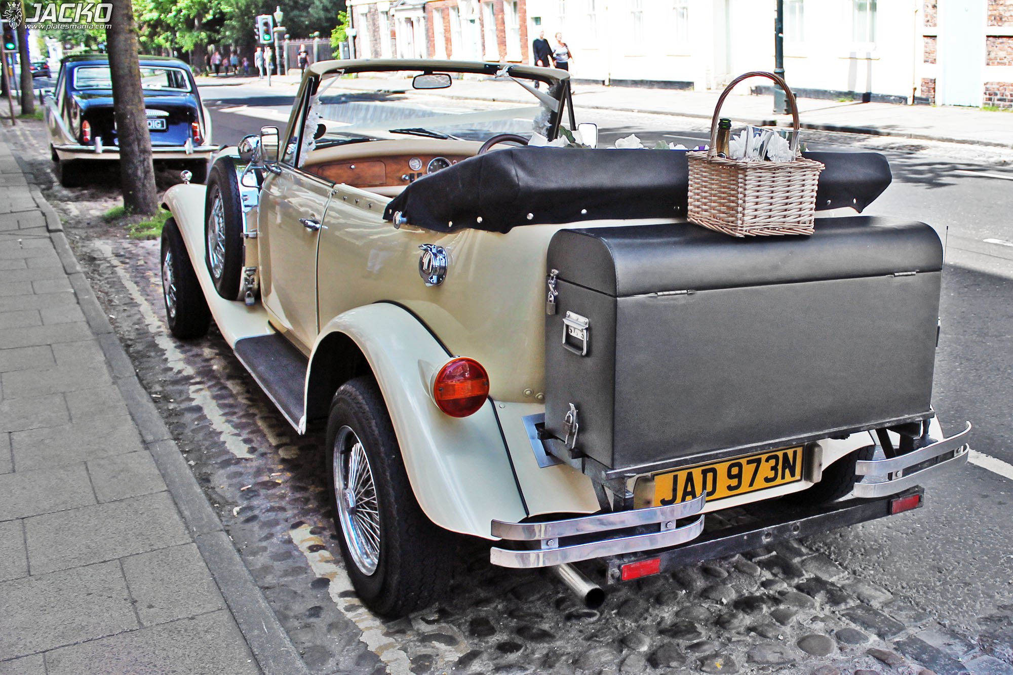 JAD973N, Beauford Open Tourer 