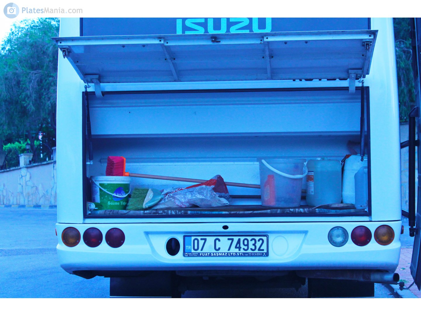 07 C 74932, Isuzu Roybus 