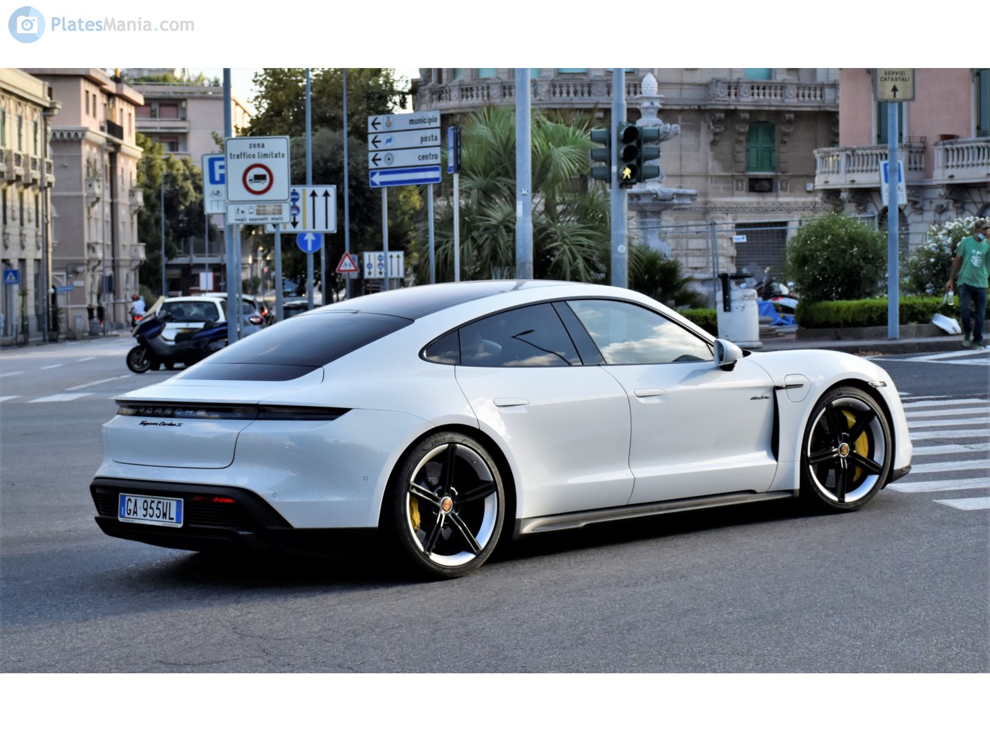 GA 955 WL, Porsche Taycan 1st gen Sedan (9J1), 2019–2024