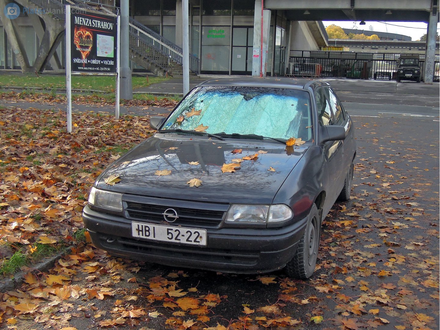 HBI 52-22, Opel Astra 1st gen Sedan (F; T92), 1992–1998 (–2002 for Eastern Europe)