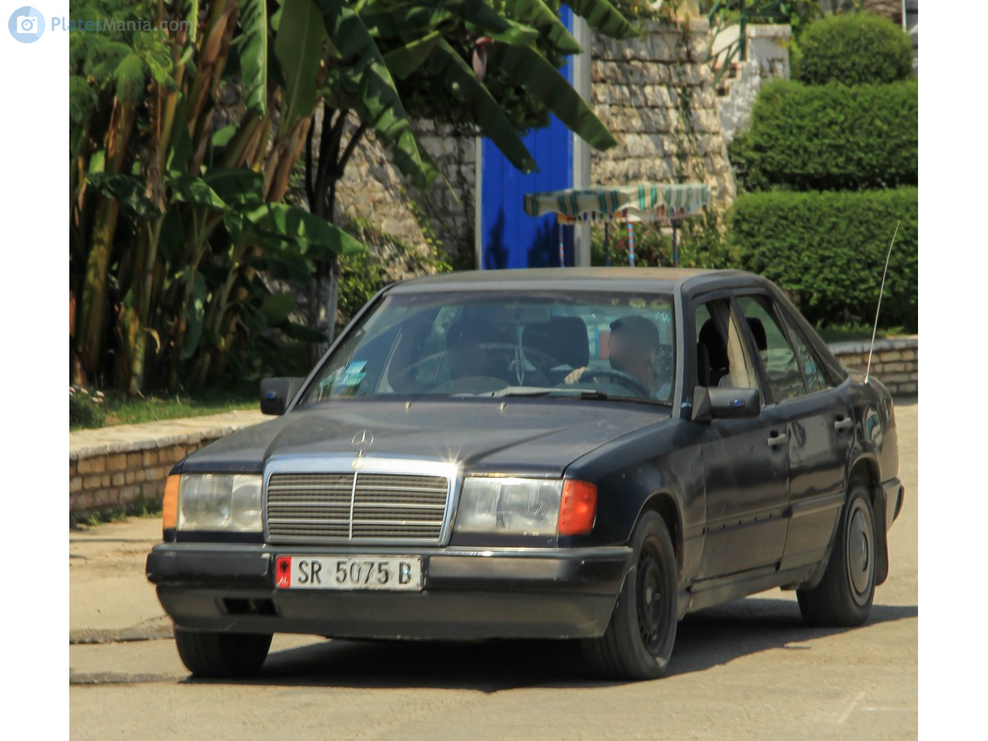 SR 5075 B, Mercedes-Benz E-Klasse 1st gen Sedan (W124), 1984­–1995