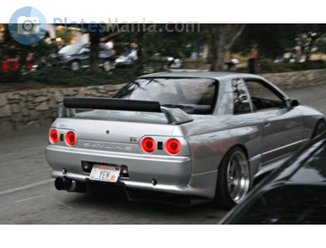 YEN, Nissan Skyline