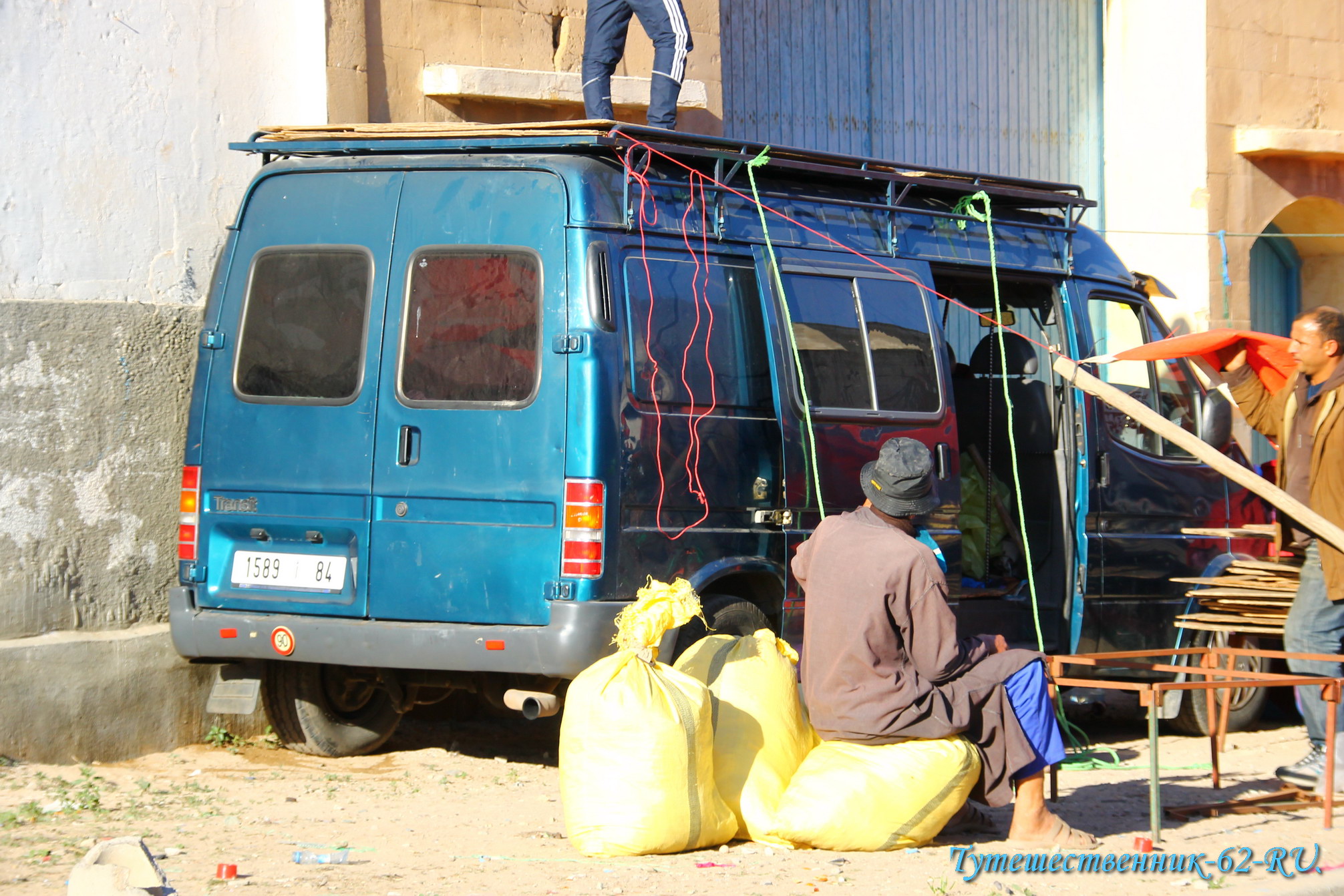 1589|أ|84, Ford Transit 2nd gen Van, 1985–2003