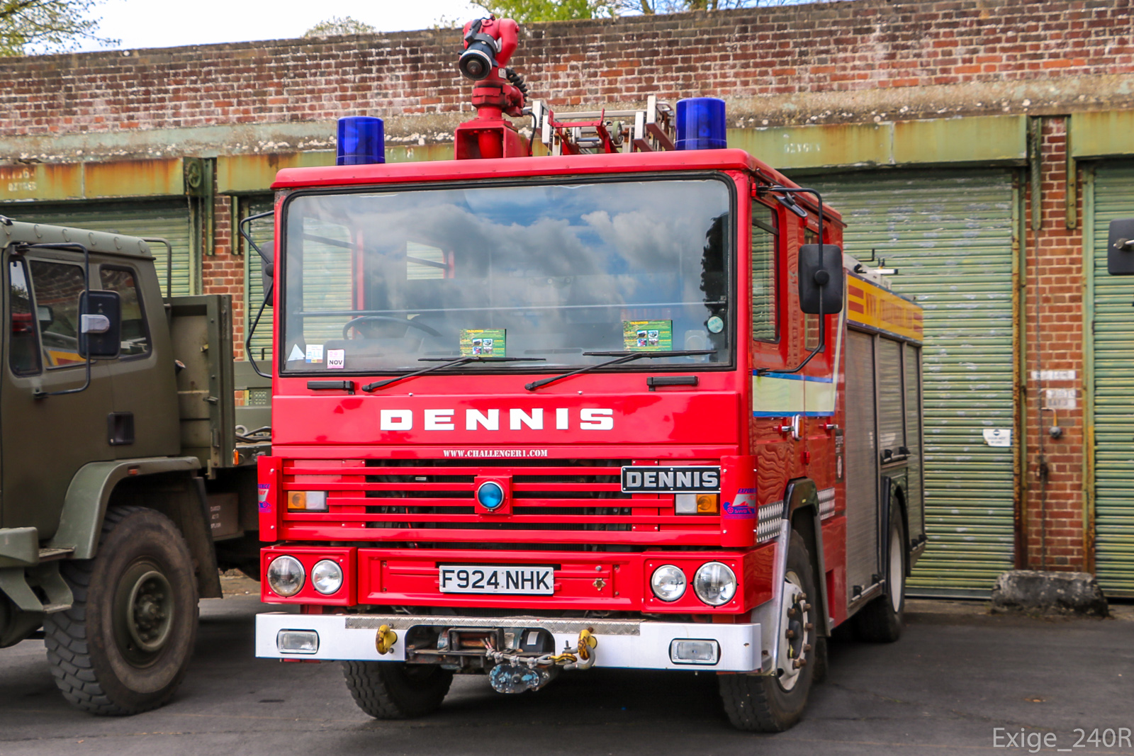 F924NHK, Dennis RS Series 