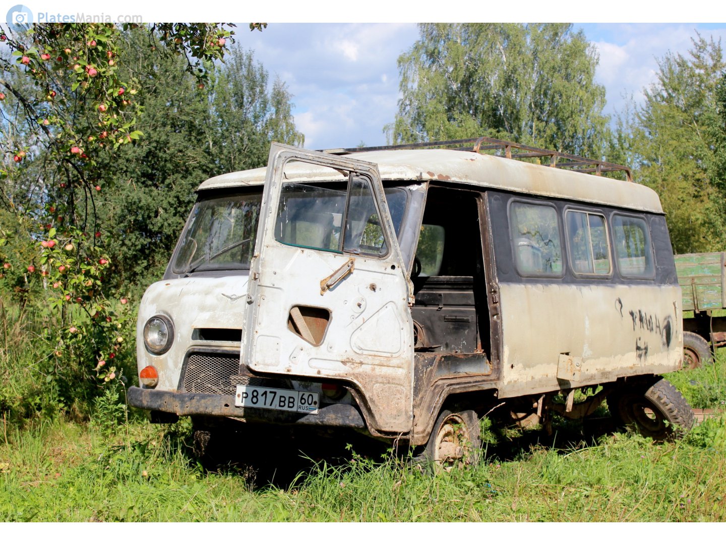 р 817 вв 60, PskovAvto АПВ-У-01 (2213) 