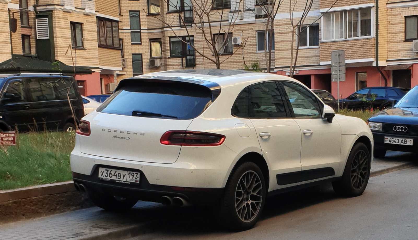 х 364 ву 193, Porsche Macan 1st gen (95B), 2014–2018